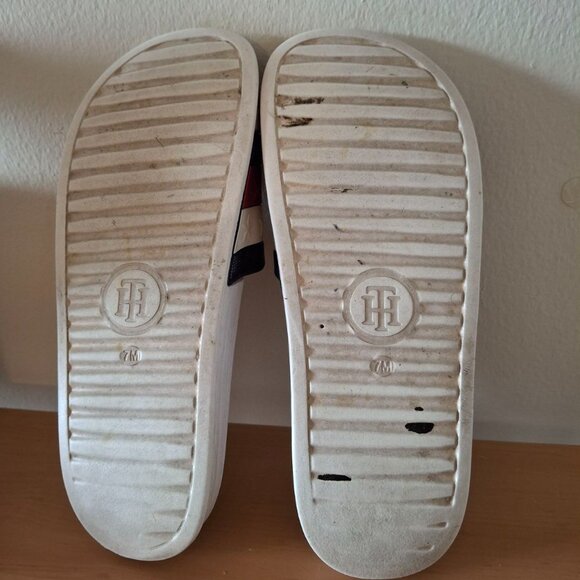 Tommy Hilfiger Women's Rubber Slide Sandals - White/Red/Blue Stripes - Size 7M - Picture 4 of 6